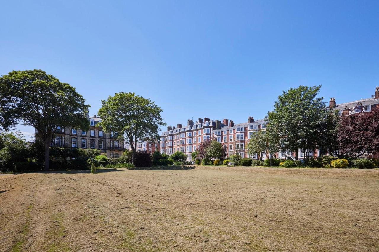 Host & Stay - Brooklands Timeless Scarborough Exteriör bild